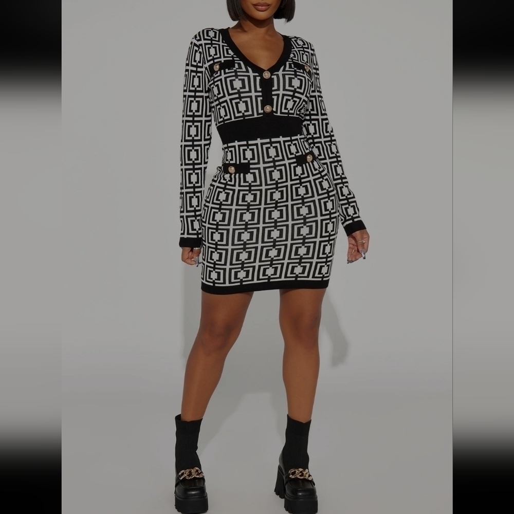 Almost Famous Jacquard Mini Dress Size Small. New.